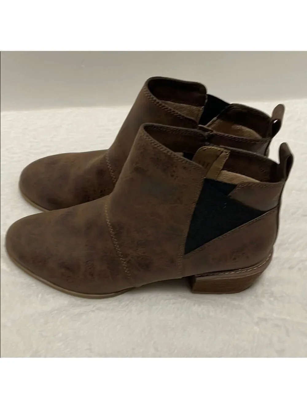 NWOB Soul Naturalizer Brown Ankle Boots Sz 8.5W